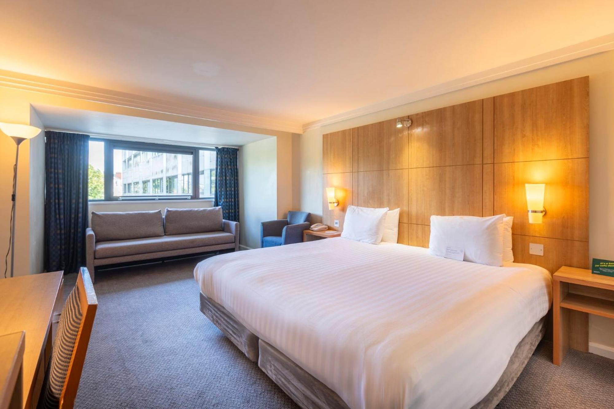 Holiday Inn Cardiff City Centre By Ihg Exterior foto